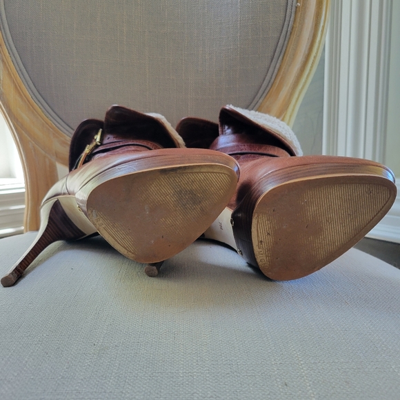 MICHAEL KORS brown leather worn two-way boots with faux shearling lining - Picture 14 of 16